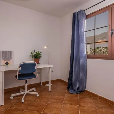 Βίλα Holidayvilla Volcan - Bbq , Pool , Garden, Rural By Holidays *