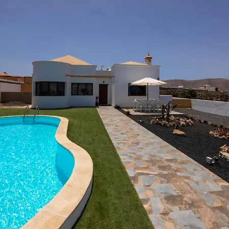Holidayvilla Volcan - Bbq , Pool , Garden, Rural By Holidays Willa *